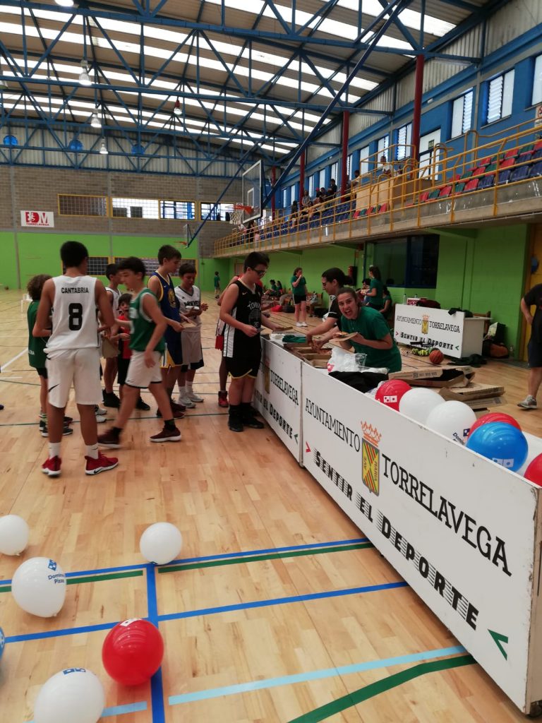 Domino's Pizza Torrelavega en el #CampusCBT